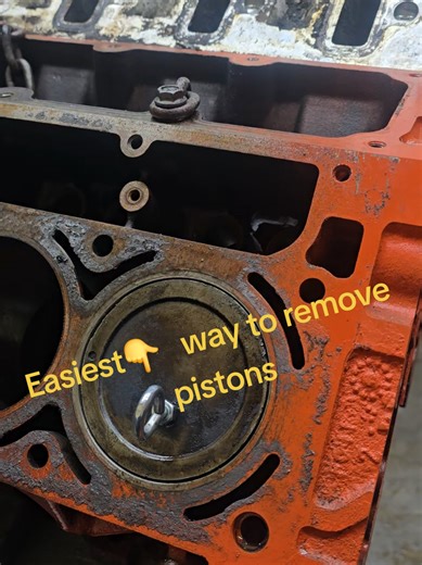 Easiest way to remove pistons! FROM THE TOP! #engine #funny #chevyperformance #follow #share
