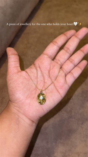 Pebl aura on Instagram: "Something beautiful for someone irreplaceable❤️ Gift your loved one this beautiful neckpieces✨ Dm to place order. Follow @pebl_aura"