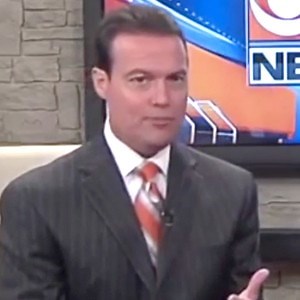 Illinois Anchorman Dave Benton Tells Viewers He Only Has Months to Live—Watch the Emotional Video