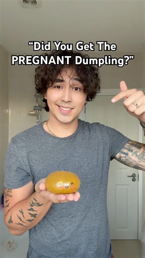 CUTTING OPEN THE PREGNANT GLITTER DUMPLING #squishy #dumpling #squishies #dumplings