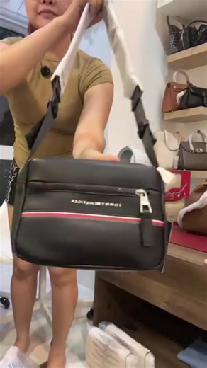 Upgrade your look ✨ New bags available now @ccavenue02 #bags #bag #bagsforsale #ccavenue #highquality