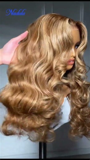 It’s spring, it’s color season 🌸 Time to switch up the style 😍