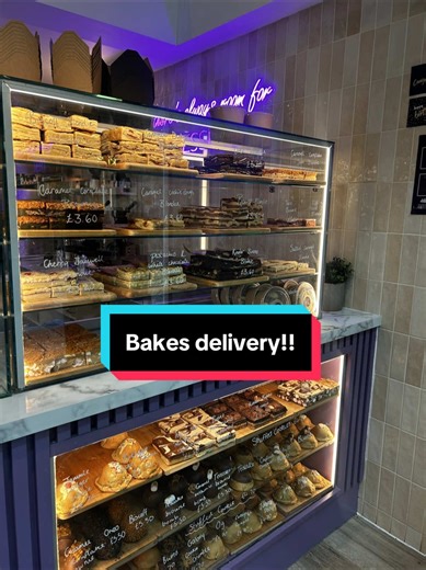 What we have in the cabinet this weekend!! #dollysdesserts #smallbusiness #bakes #weekend