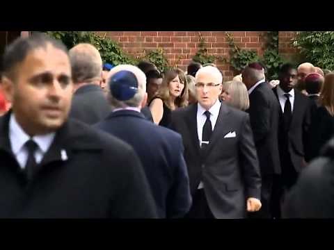 Amy Winehouse: Private funeral held