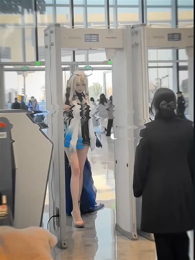 Cosplaying in Public: Tips and Experiences