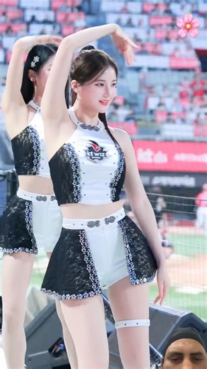 PART’01 | HOLD UP | KTWIZ | KIM HAERI #직캠 #아웃송 #fancam #金海利 #japan #치어리더 #shortsfeed #japan #shorts