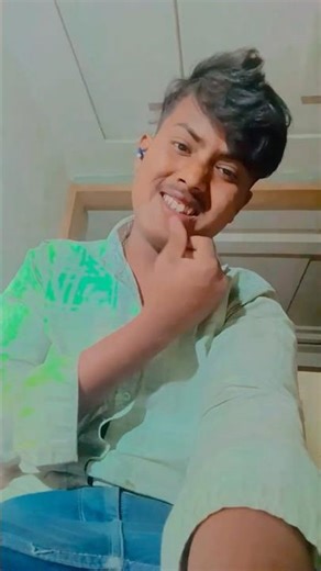 Bhag chala bhaujai devar dhakka marat hey | Facebook par babuni comment magat hey | sundar goriya |