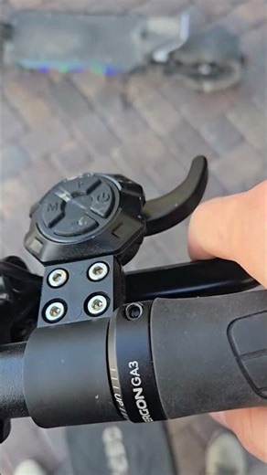 Finger Throttle and Brake - My New Setup