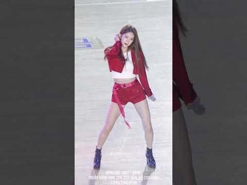 [190106][4K] 모모랜드(MOMOLAND) 데이지(DAISY)- 'BAAM ' 직캠(fancam)