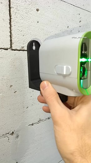 007. Only Pro know this construction trick! How to mount a laser level on a wall #shorts #tips #tricks.mp4 | Grupo Perfil Cristiano