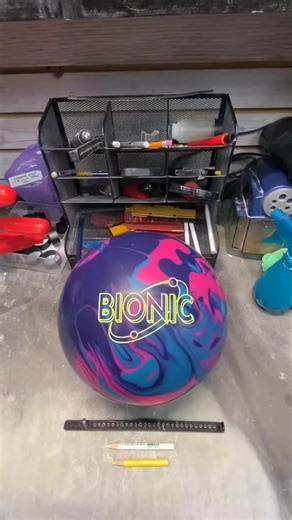 🎳🔥 Storm Bionic – Layout Preview & Now Available! 🔥🎳 Just dropped the Bionic layout video and I can’t wait to get mine drilled! I’m going with a 5x4x2.5 layout to keep it clean through the fronts with a strong, controlled symmetrical backend motion. This setup should give great length with a smooth but decisive move off the spot — perfect for creating angle without overreaction. If you’re looking for something that reads the lane clean and finishes strong, this one needs to be in your arsena