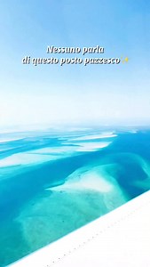 Invece è uno dei luoghi più belli del mondo! 😍 INFO ⬇️ 💘Salva il video per il tuo prossimo viaggio! Questa è una destinazione poco battuta dal turismo e quindi è rimasta autentica ❤️ Vi spiego come arrivare e dove si trova 🗺️: 🌎 Di solito bisogna fare scalo a Johannesburgo per poi prendere un volo interno di circa 1 ora e mezza di durata. 🤩 Questo volo interno ti lascerà a bocca aperta perché in fase di atterraggio, se il tuo sedile si trova sul lato destro e hai il posto finestrino, cosa c