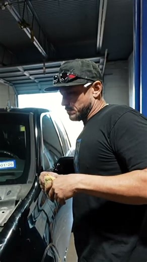 What Does It Take To Make A 6 Speed TBSS With A 6.2L? 🔥 TBSS BUILD DAY ONE ⛽️🔥