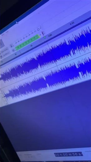 never thought making my own samples sounded like this… ​⁠use: ‪@audacity‬ ‪@FL_STUDIO‬ #musicislife #fun