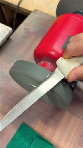 Sharpening boning and knife ￼