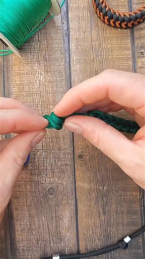 ✨ Love Macrame? (Paracord bracelet tutorial) Watch this beautiful Macrame step-by-step video guide now! 🧶 👉 Click to watch full video: https://www.thaidramatv.com/video/ | Diy Concept
