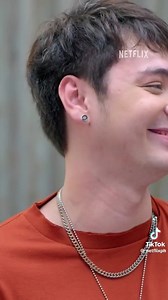 Ba't naman ganyan yung ngitian nina Poop at Erna? Naku naku naku... May naiinlab na ata? 😍 Ang eksenang 'yan nina Snoop (Anthony Jennings) at Irene (Maris Racal), abangan sa Can't Buy Me Love. Sa ating primetime bida. Lunes hanggang Biyernes, pagkatapos ng Linlang. #ABSCBNStudios #Snoop #AnthonyJennings #Irene #MarisRacal #CBML #CantBuyMeLove #PrimetimeBida #StarCreatives #KapamilyaChannel #KapamilyaOnlineLive #ABSCBN #A2Z #TV5 #iWantTFC #TFC | Baylon Ngayon