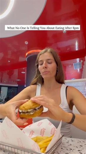 Anna Rakoczy on Instagram: "Most of the advice women over 50 hear online sounds like this: “Just eat more protein.” “Eat less calories” “Meal timing doesn’t matter.” But for women 50+ that advice usually does more harm than good. 😱 Here’s what actually happens when you eat late - especially after 8pm: 🧬 1. Your sleep hormone and insulin start fighting When melatonin rises (your nighttime hormone), it literally reduces your cells’ ability to handle glucose. So a late dinner or snack? Your body