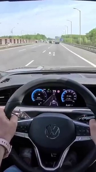 Volkswagen Tayron 2.0 TDI 193 HP R-Line (2025) Acceleration Test