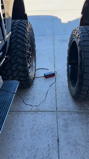 Q on Instagram: "No more waiting in line at discount tire. DM me for link #liftedtrucks #trucks #f250 #f250superduty #wlqpitcrew"