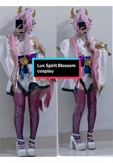 Lux Spirit Blossom Cosplay from League of Legends