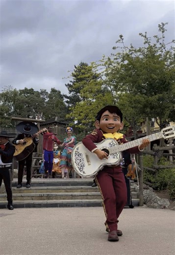 Los nuevos shows mágicos en Disneyland París