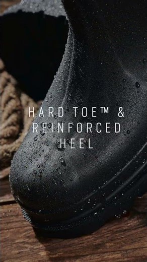FENLINE the perfect dairy boot. #comfortable #warm #waterproof #grip #dry #muck #bog #winter #boots
