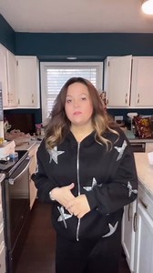 62K views · 2.6K reactions | Friendly reminder: political brawls in the comments make my algorithm happy  #jarts #funny #story | Kelly Manno | Facebook