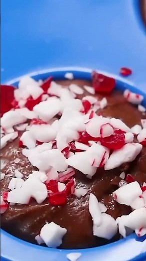 Peppermint Hot Chocolate on a Stick | Tasty Home