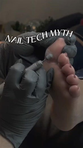 Year round pedicures ALWAYS💅