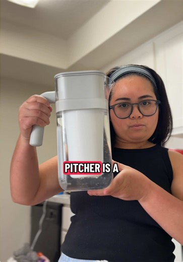 This water filter pitcher is a fantastic addition to any kitchen. It’s incredibly easy to set up and use, and the 5-stage advanced filter does an excellent job of removing contaminants. The result is clean, crisp, and great-tasting water every time. It performs reliably and feels like a smart investment for healthier hydration. Definitely worth the price!