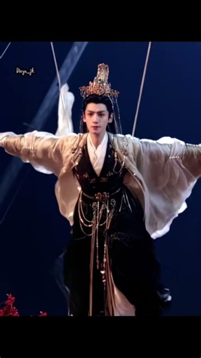 Like an immortal descending to the mortal realm, Luo Yunxi turns every scene into a legend 🤌👑💞 #罗云熙