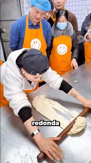 The chef showed him how to stretch the dough 🧑‍🍳
