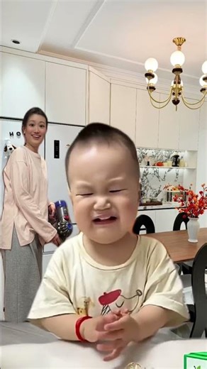 Daddy made the baby stop crying right away, hahaha~🤣🥳