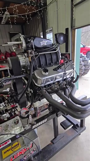 427 Tall Deck Chevy with Dyers 871 Blower