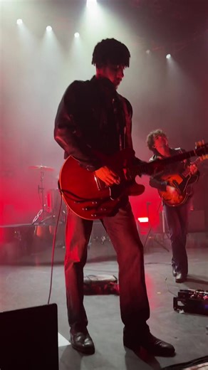 Counting down the days till I can finally see this god LIVE AGAIN #inhaler #inhalerdublin #inhalerband #joshjenkinson #cutsandbruises @inhaler_on_tik_