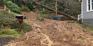 ‘Slow moving’ mudslide impacting multiple homes in Astoria