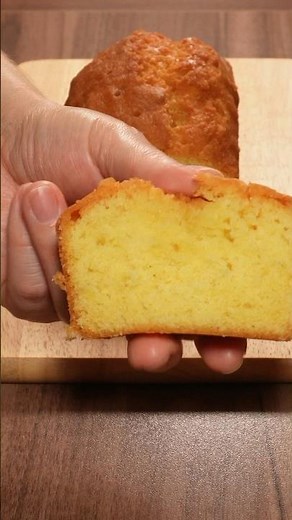 Air-fried Lemon Drizzle Cake: Zesty perfection in every bite! #airfryer #lemoncake #easybaking