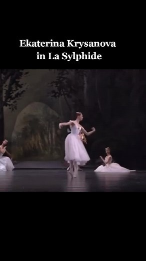 Historical Ballet: Dancing on Pointe in La Sylphide