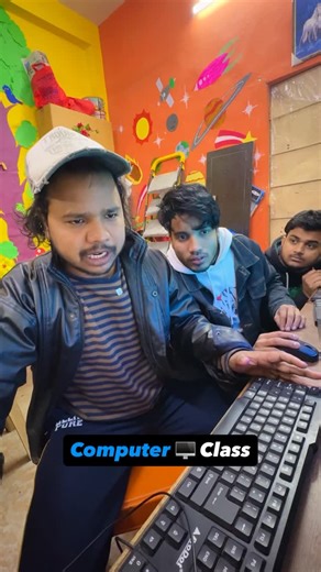 Suraj Dwivedi on Instagram: "Hacker hu😂 #reelindia❤️❤️ #funny #reelitfeelit #comedy #viral"