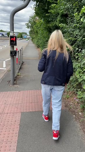 Did anyone else enjoy playing the classic Atari game 'Freeway' back in the 80s? Sometimes, navigating across the road as a blind person reminds me of that game. Today i had the convenience of a traffic light-controlled crossing, so much safer!Underneath the light boxes, there's a spinning cone; its rotation signals it's safe to cross. Interestingly, some believe that spinning the cone speeds up the light changes, but in reality, it doesn't. Unfortunately, it's not uncommon to find chewing gum or