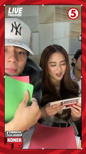 Ano ba ang red flag para sa'yo? Sinubukan ‘yang sagutin ng Project Loki lead stars na sina Jayda, Dylan & Marco noong #KapatidKonekLiveTakeover At sabi nga ni Marco, "Add a bit of spice in your life!" so watch #ProjectLoki, now streaming on VivaOne and CignalPlay, and soon on TV5! | TV5