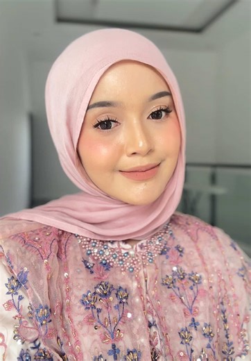 Tutorial Hijab Pashmina Viscose yang Menawan