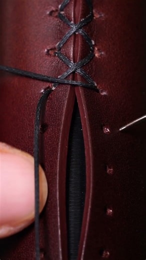 Leather bicycle grips, one stitch at a time.