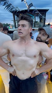 Titanic with Bodybuilder!🚢 | johnylift