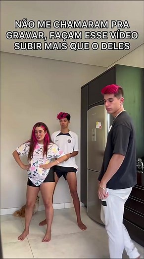 Void e Emilly: Dança e Momentos Divertidos em Vídeo