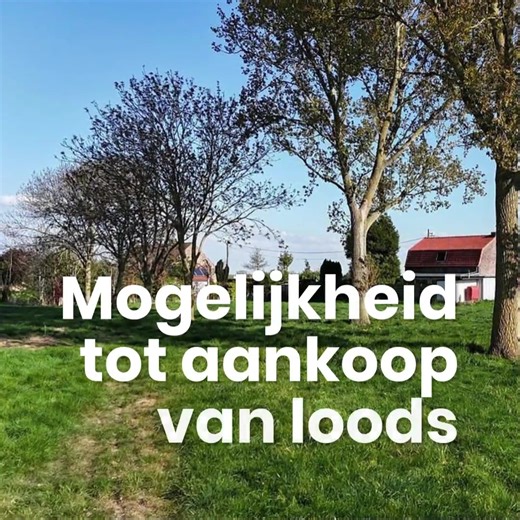Bouwgrond van 448 m² te koop in het rustige Watervliet. Mogelijkheid tot aankoop van aangrenzende loods – ideaal voor zelfstandigen of wie ruim wil wonen met werkruimte. Ontdek meer via www.vastgoedselect.be/kopen | Vastgoed Select