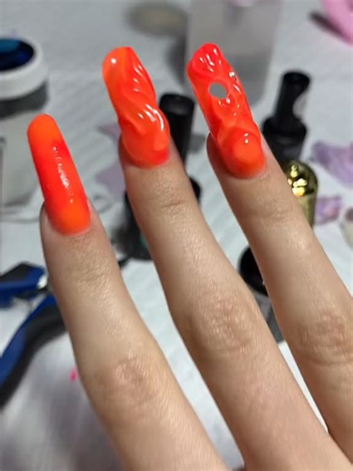 Они суперкороткие для меня, так непривычно 😱 инст_red.key.nails #наращиваниеногтей #трешногти #маникюрсочи