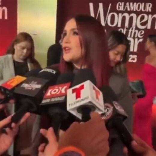 o povo marcando a dulce pra mandar recado