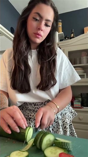 👩🔪 She Did It AGAIN! From Cute to Savage While Cutting Cucumber 😂💀